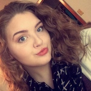 Meet your Posher, Halie